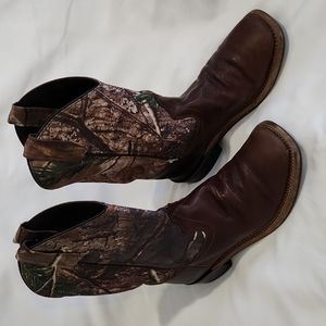 Boys Camo boots